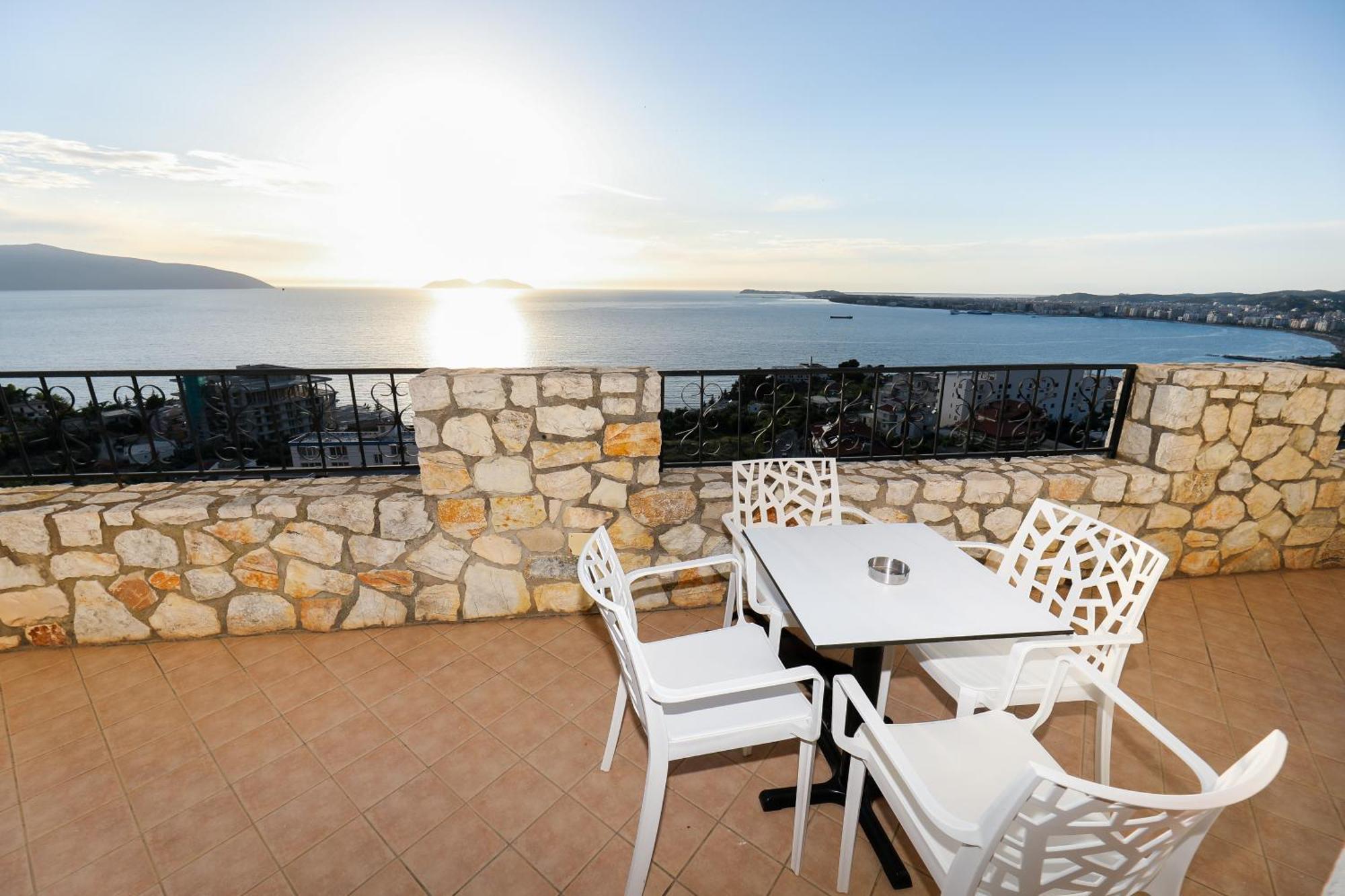Vila Dena Vlorë Екстериор снимка