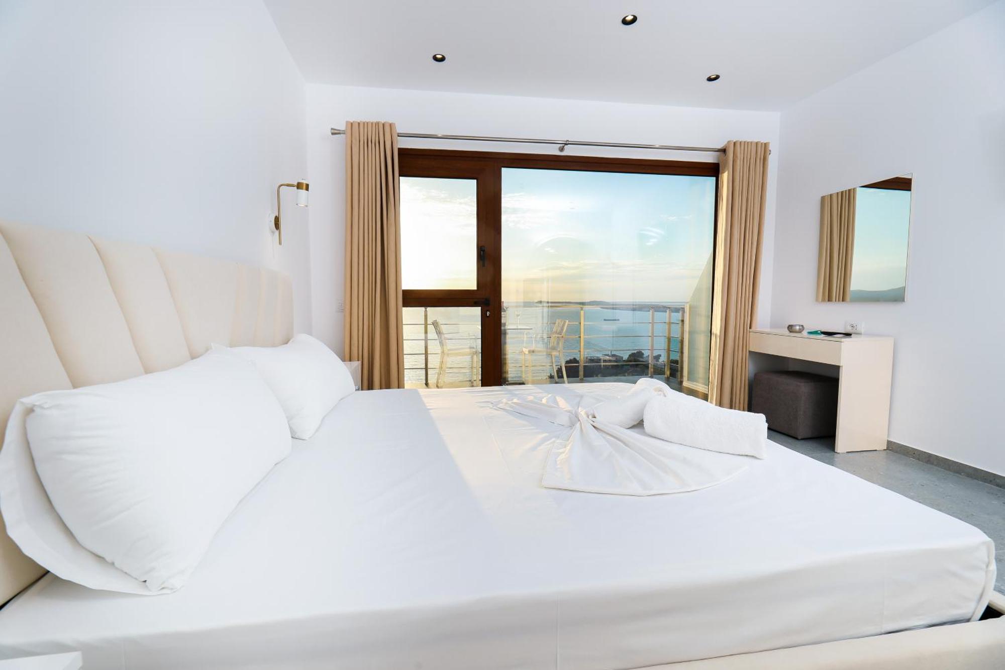 Vila Dena Vlorë Екстериор снимка