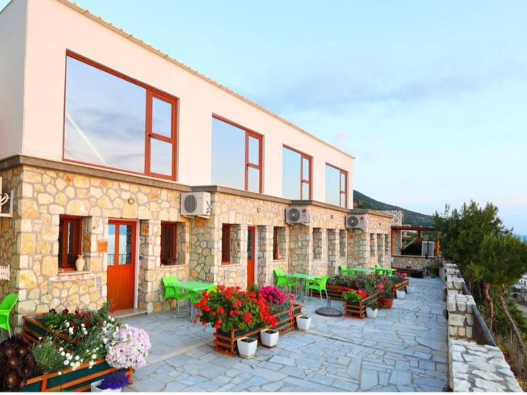 Vila Dena Vlorë Екстериор снимка