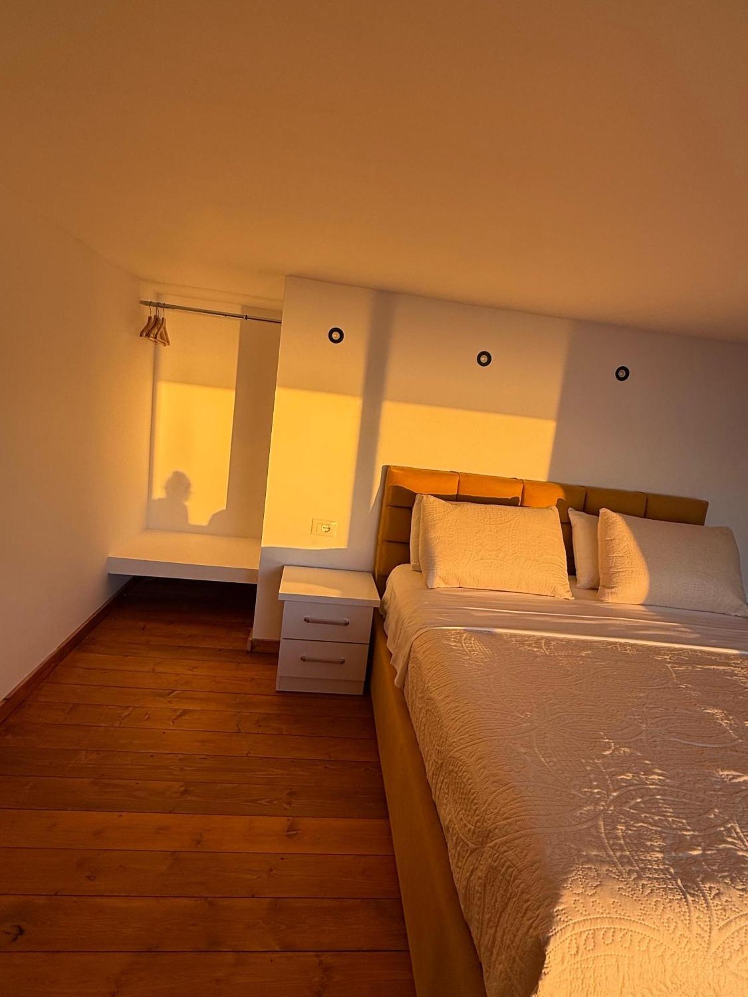 Vila Dena Vlorë Екстериор снимка