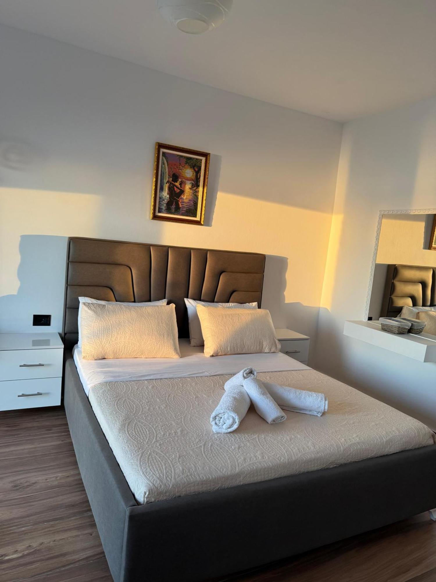 Vila Dena Vlorë Екстериор снимка